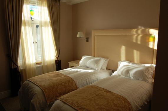 Devonshire Hotel Hornchurch Δωμάτιο φωτογραφία